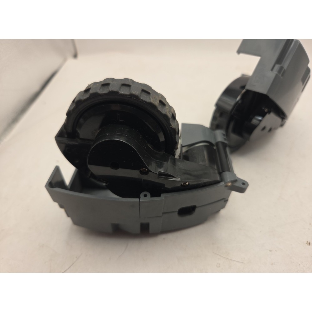 OEM Wheel Module Parts IRobot Roomba 960 Left and Right Side - USED TESTED - Picture 4 of 10